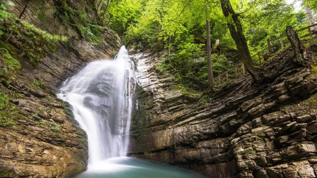 Cascade du canyon de Nyon